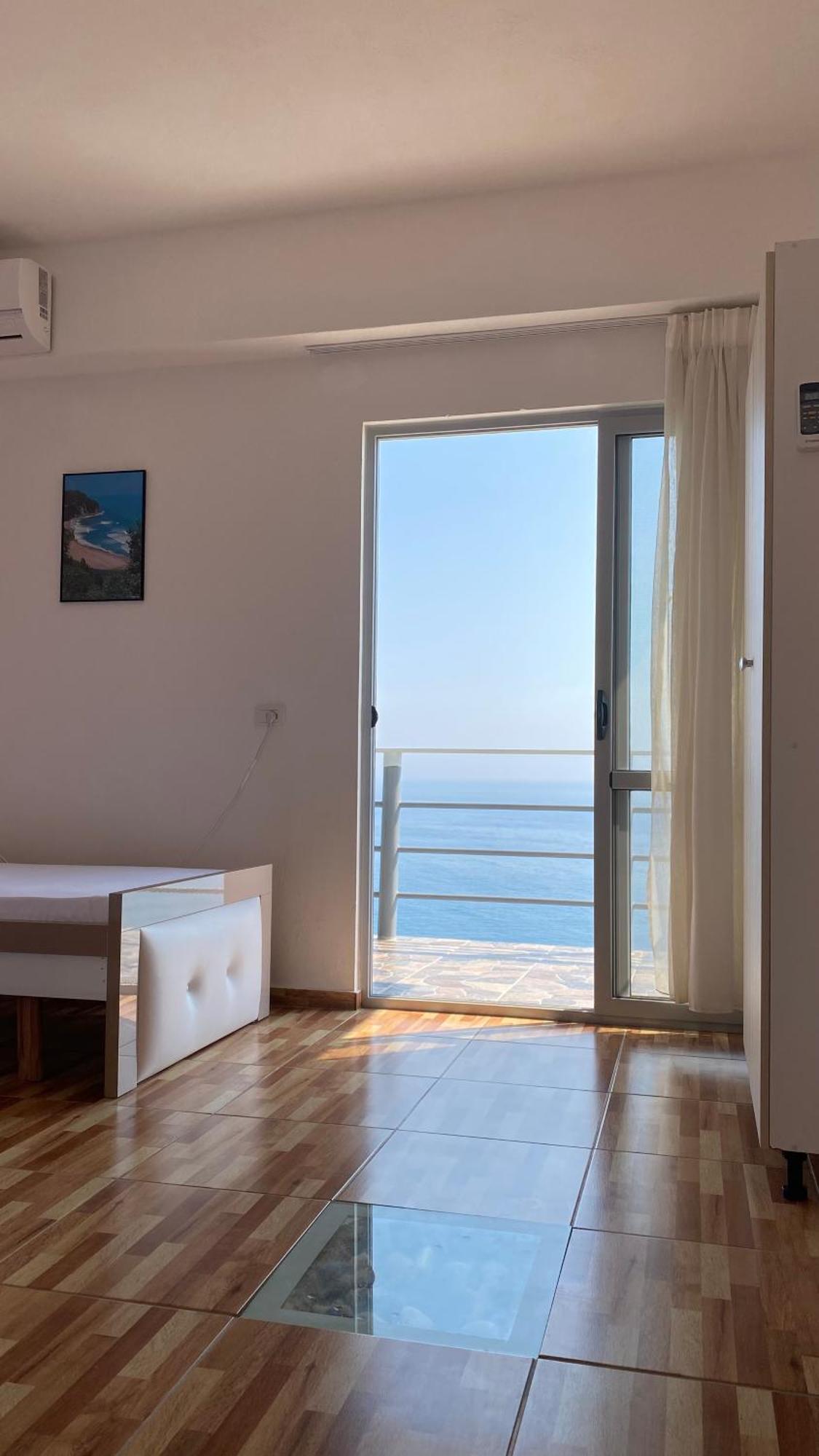 Hotel Ria Mare Qeparo Exterior foto